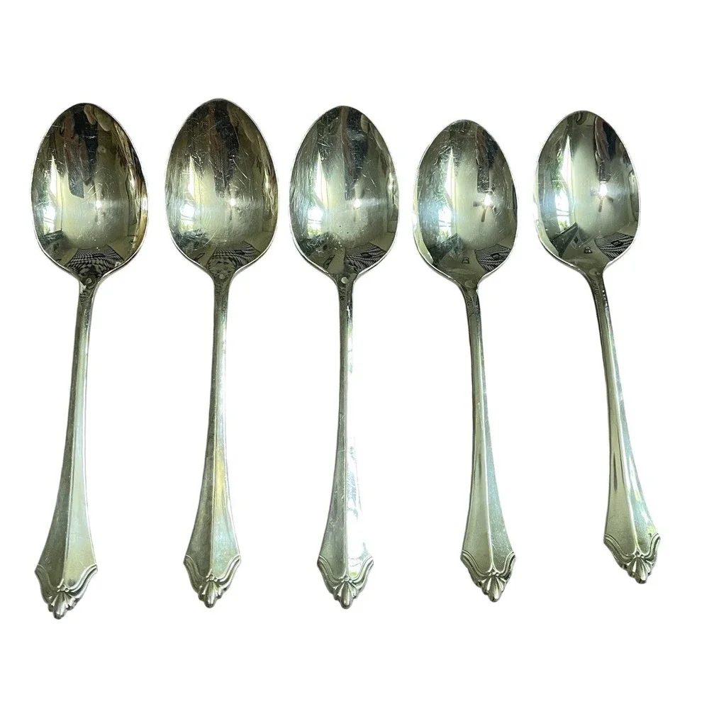 5 Oneida Heirloom Silverplate BELCOURT - 1989 Large Round‎ Soup Spoons Set